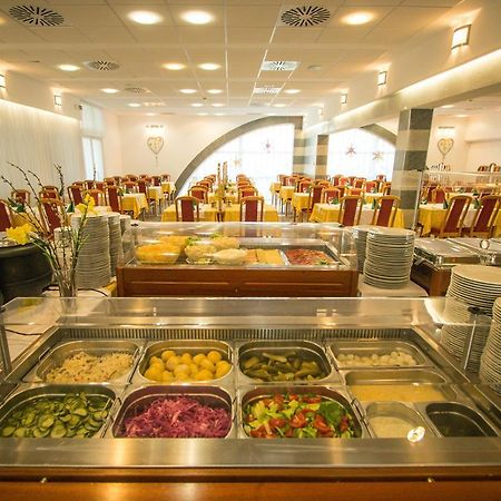 Hotel Panorama Balatongyörök Екстериор снимка
