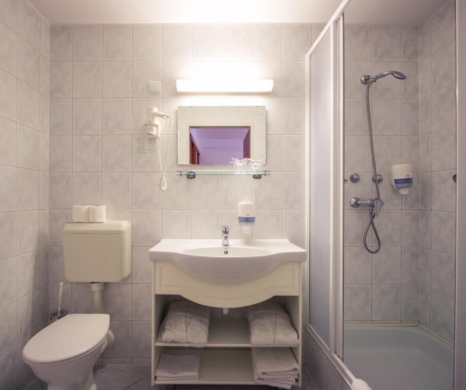 Hotel Panorama Balatongyörök Екстериор снимка