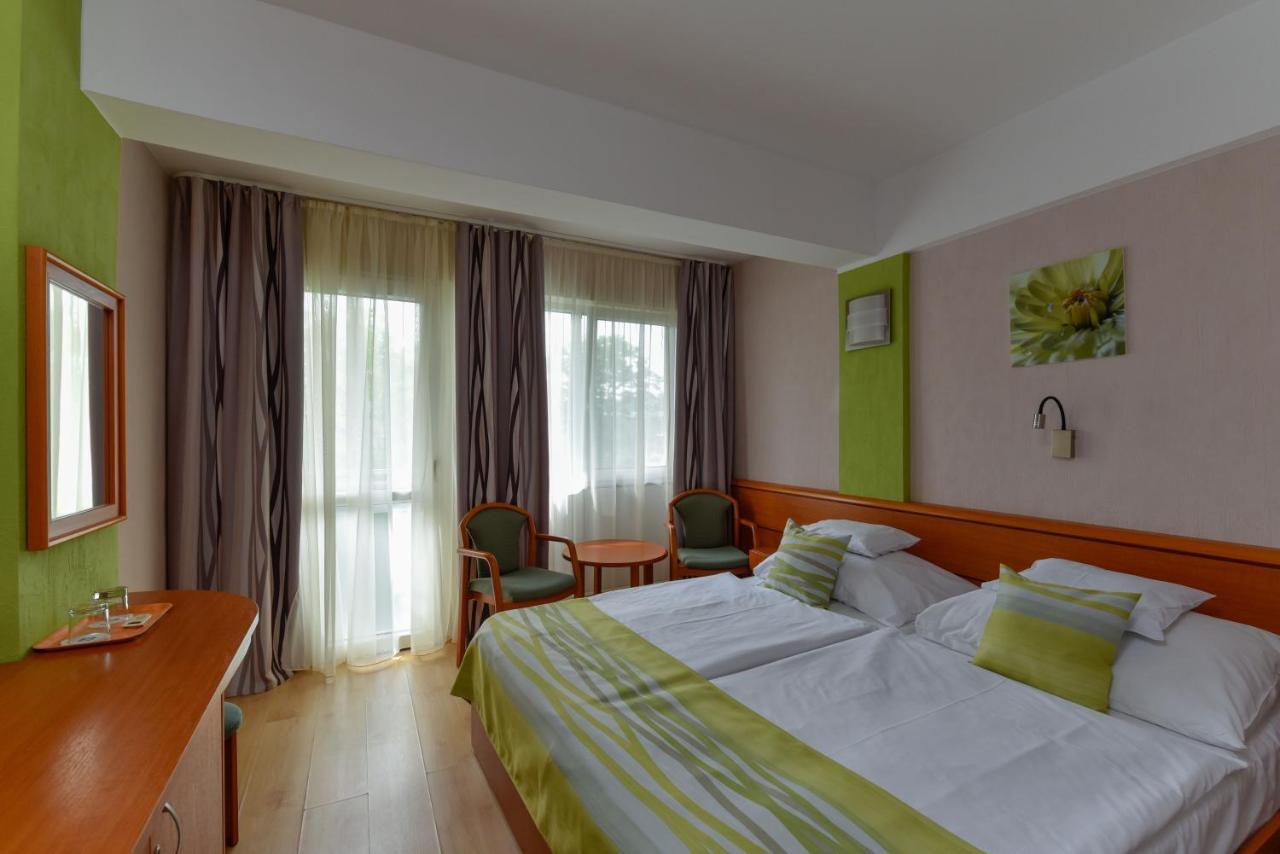 Hotel Panorama Balatongyörök Екстериор снимка